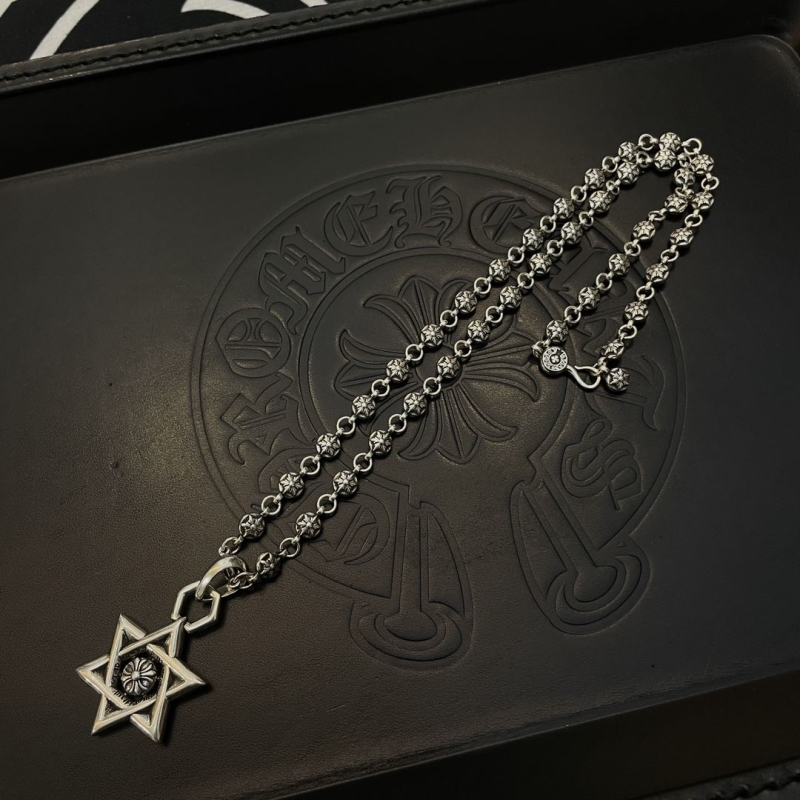 Ch*0me He**ts necklaces